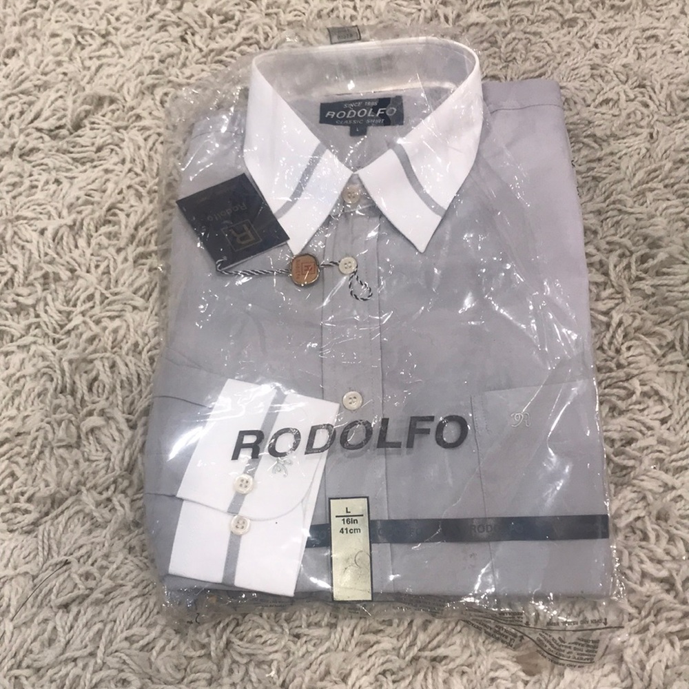 Men’s Button up shirt
